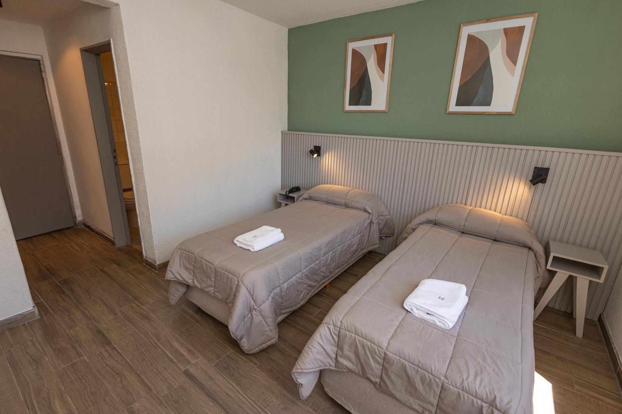 M382 Hotel Bariloche ภายนอก รูปภาพ